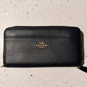 Coach Black Textured Leather Zip Wallet